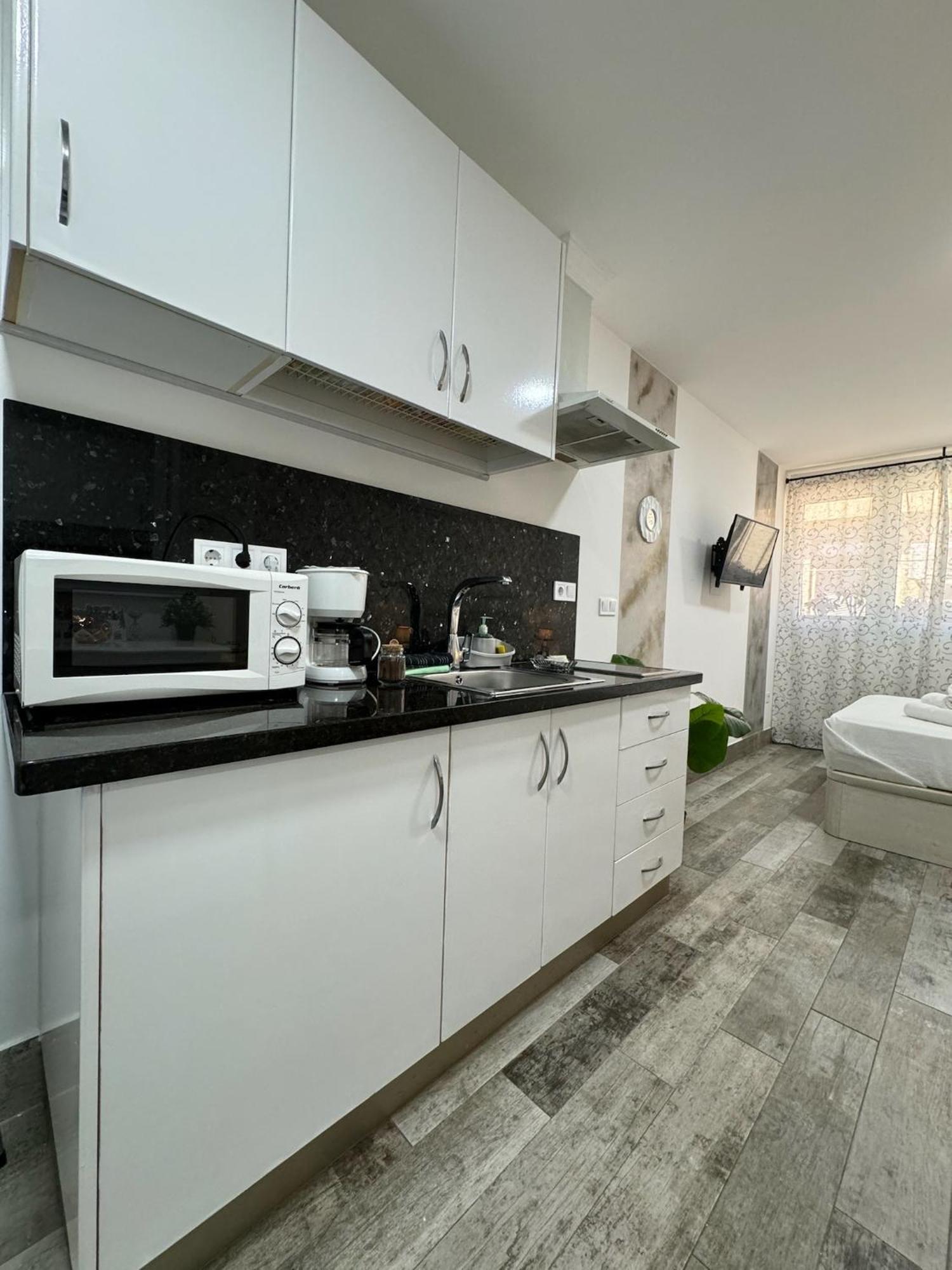 Jara Apartments ! Малага Екстер'єр фото
