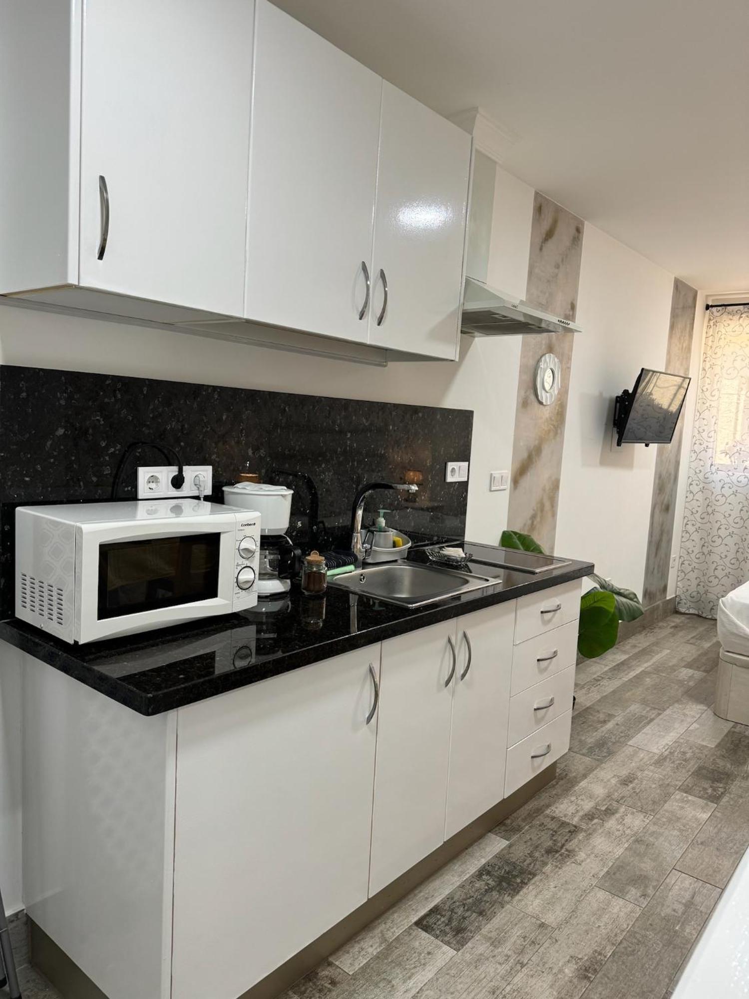 Jara Apartments ! Малага Екстер'єр фото